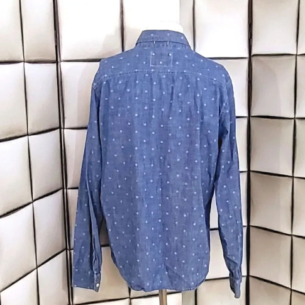 Hollister shirt